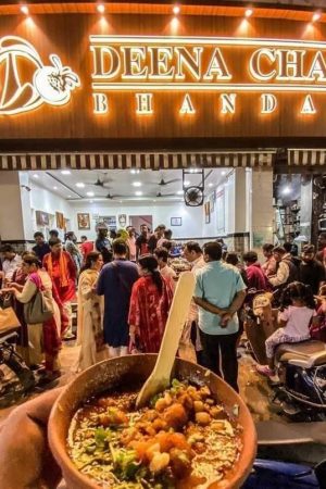 Best street food in Varanasi Chat