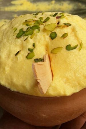 Best street food in Varanasi Malaiyo