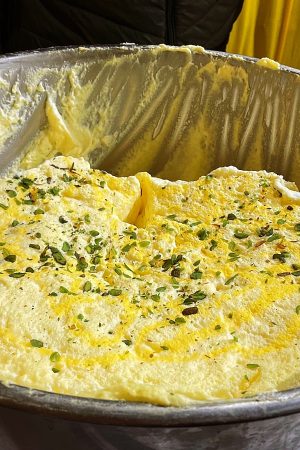 Best street food in Varanasi Malaiyo